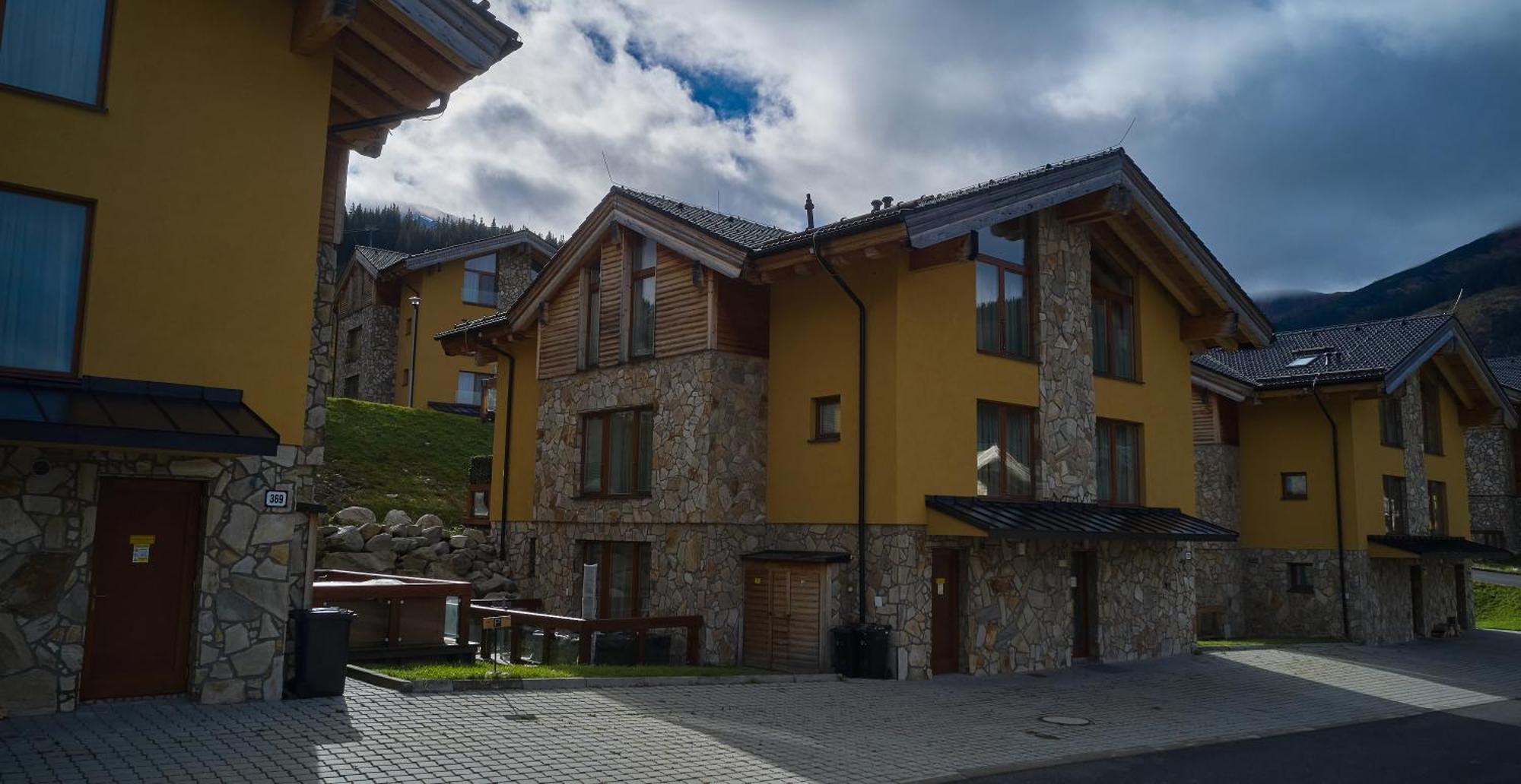 Chalet Jasna Wellness Apartment Maxim Jacuzzi & Sauna デマノブスカ・ドリーナ エクステリア 写真